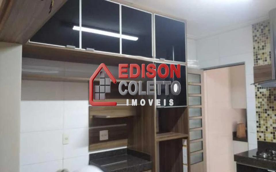 Casa para alugar com 5 quartos, 184m² - Foto 7