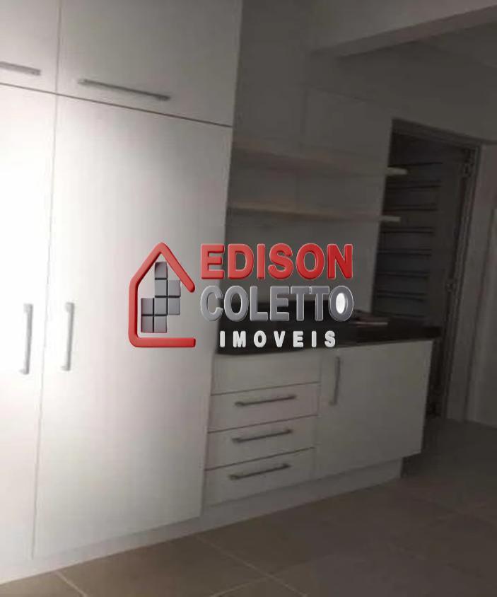 Casa para alugar com 5 quartos, 184m² - Foto 21
