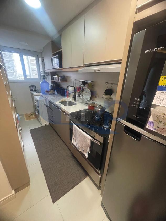 Apartamento à venda com 3 quartos, 92m² - Foto 11