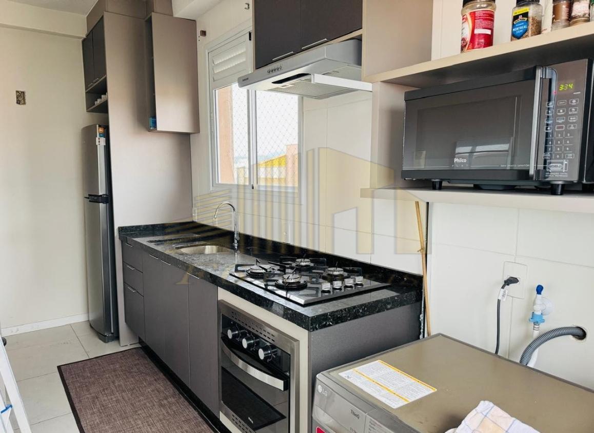 Apartamento à venda com 1 quarto, 45m² - Foto 2