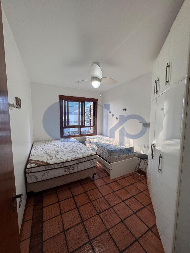 Apartamento à venda com 2 quartos, 75m² - Foto 8
