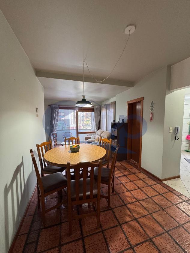 Apartamento à venda com 2 quartos, 75m² - Foto 11
