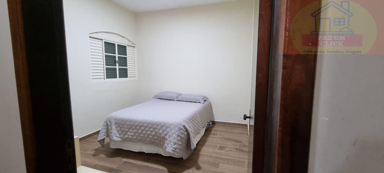 Casa à venda com 4 quartos, 160m² - Foto 13