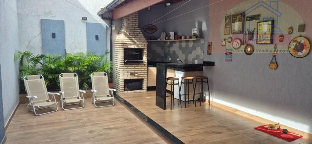 Casa, 3 quartos, 168 m² - Foto 1