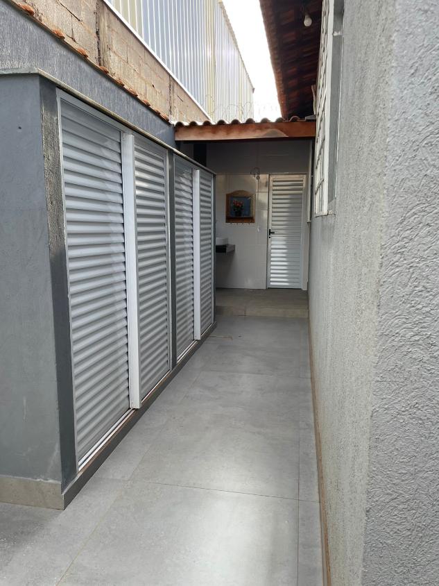 Casa à venda com 2 quartos, 138m² - Foto 3