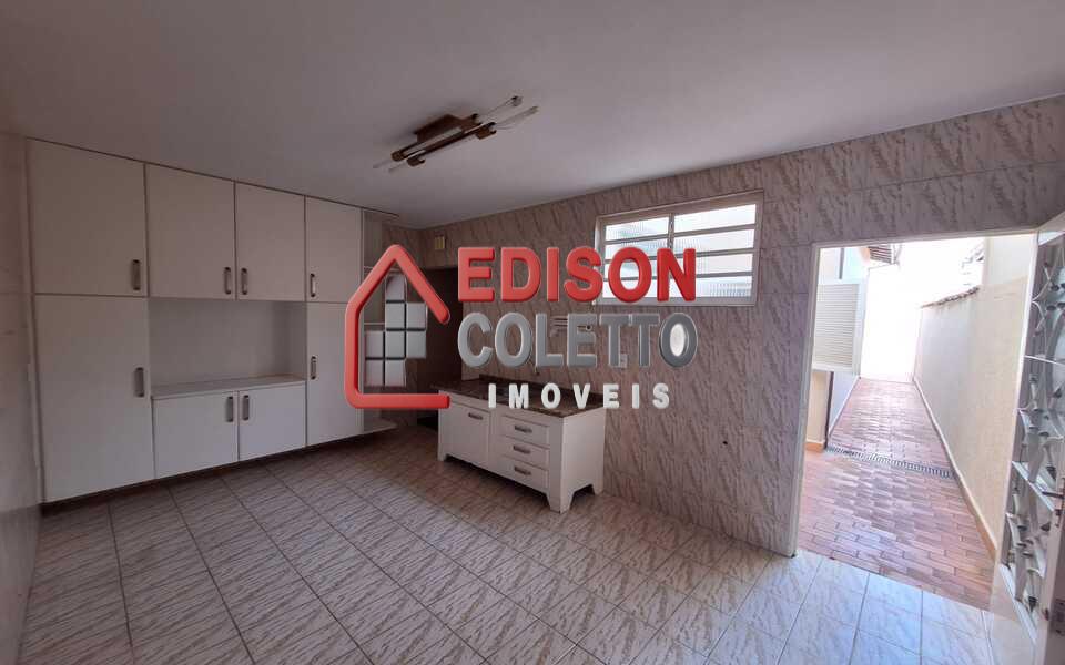Casa para alugar com 2 quartos, 87m² - Foto 22