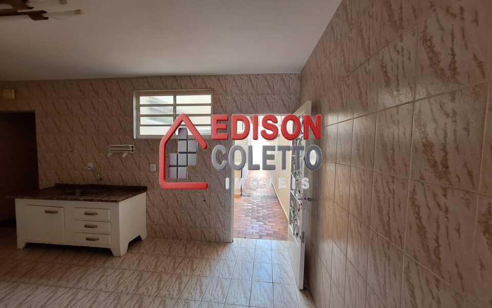 Casa para alugar com 2 quartos, 87m² - Foto 21
