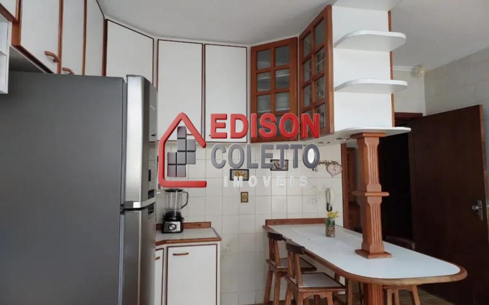 Casa para alugar com 3 quartos, 296m² - Foto 18