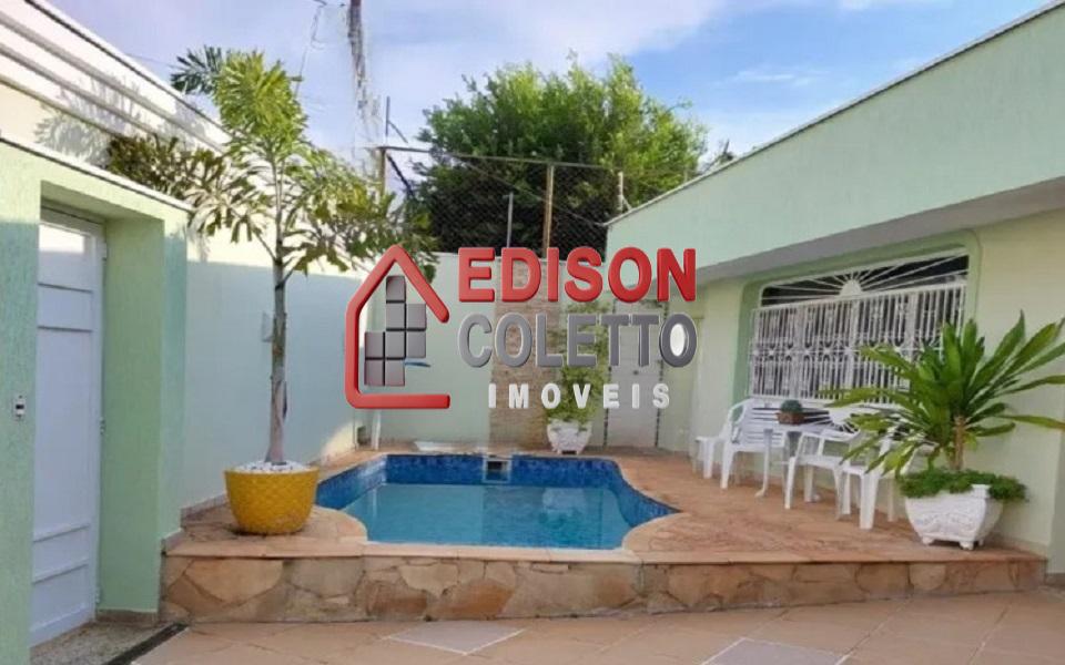 Casa para alugar com 3 quartos, 296m² - Foto 1