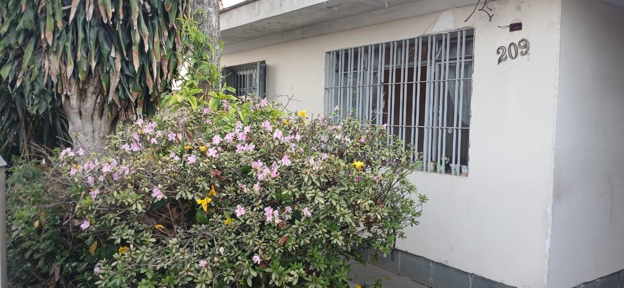 Casa para alugar com 2 quartos, 80m² - Foto 2