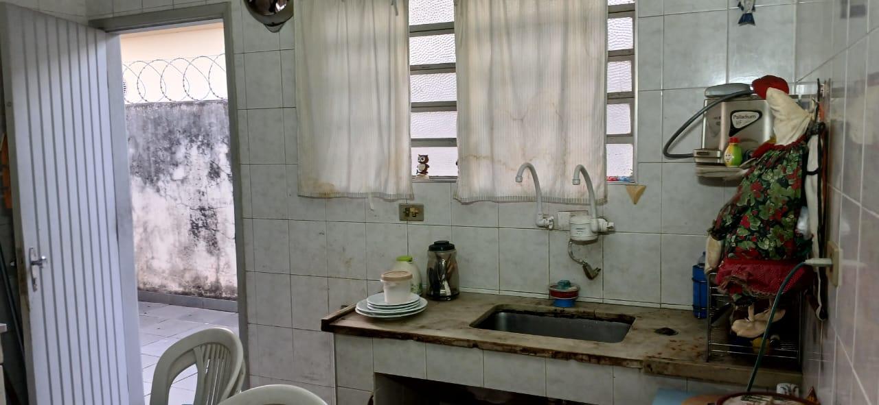 Casa para alugar com 2 quartos, 80m² - Foto 22