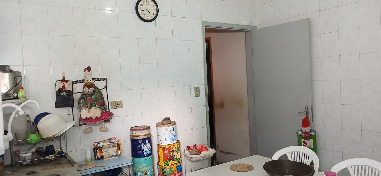 Casa para alugar com 2 quartos, 80m² - Foto 23