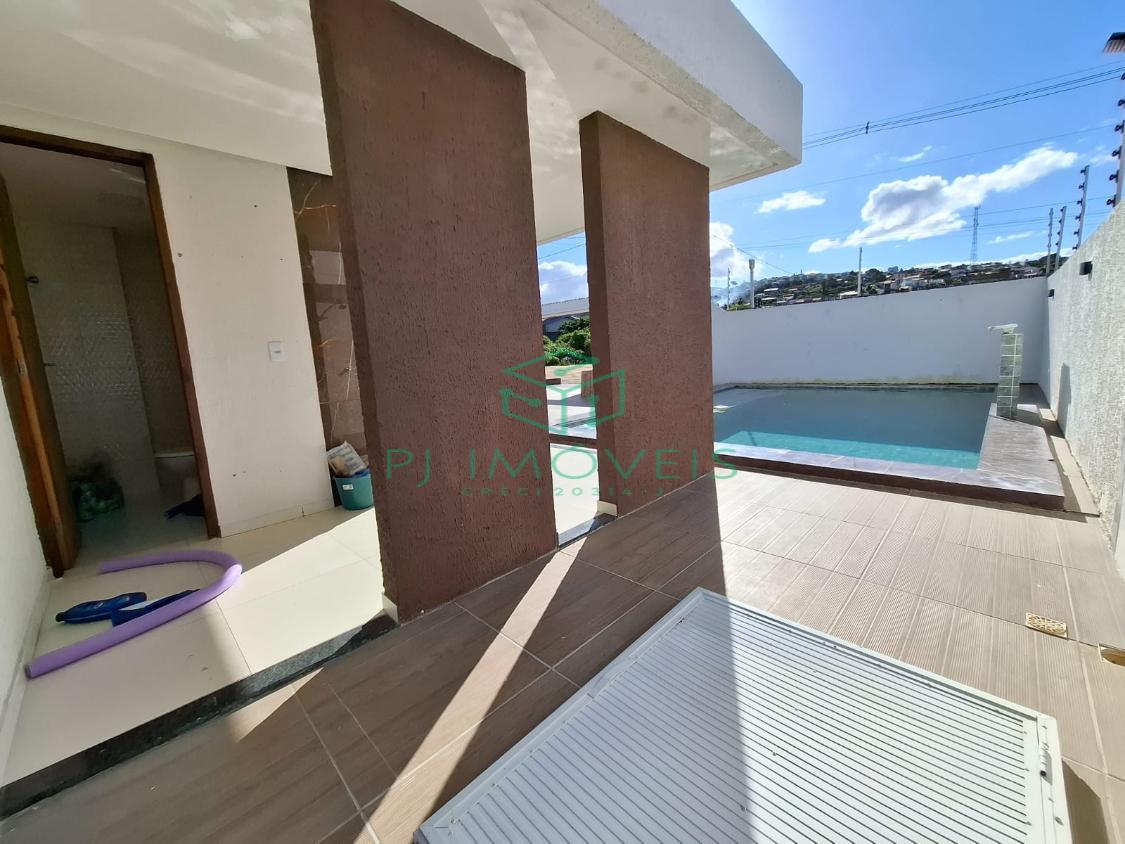 Casa à venda com 3 quartos, 300m² - Foto 3
