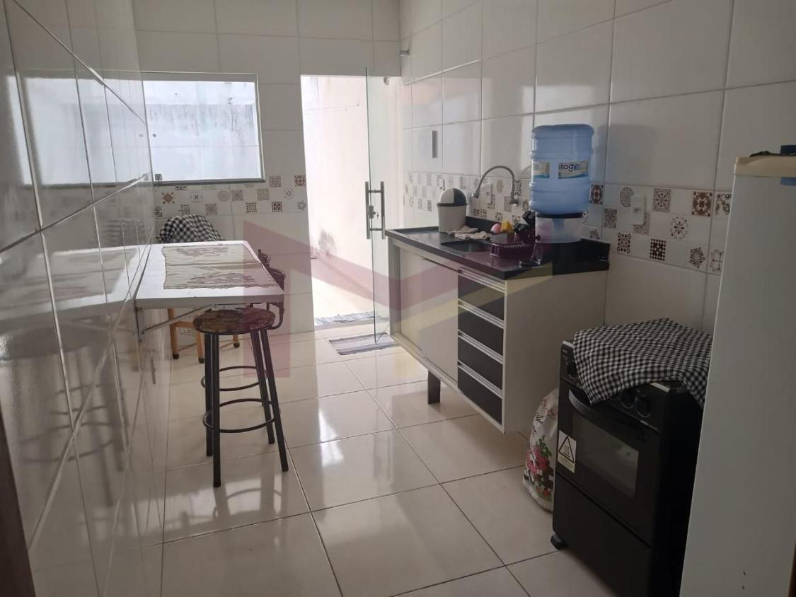 Casa à venda com 2 quartos, 150m² - Foto 13