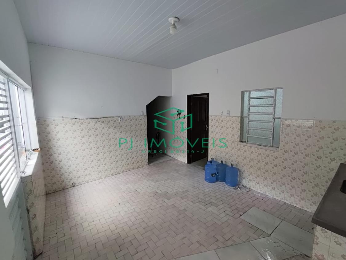 Casa à venda e aluguel com 3 quartos, 100m² - Foto 11