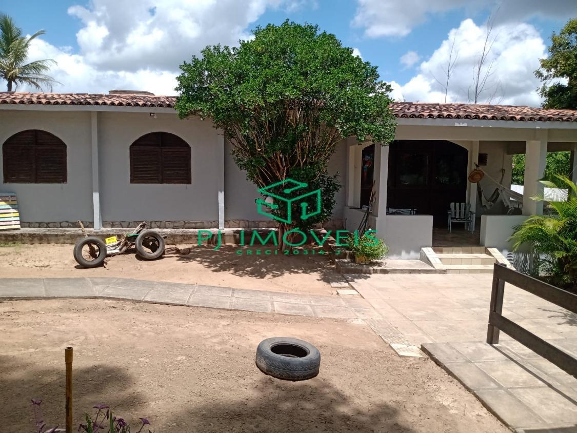 Chácara à venda e aluguel com 4 quartos, 1300m² - Foto 1