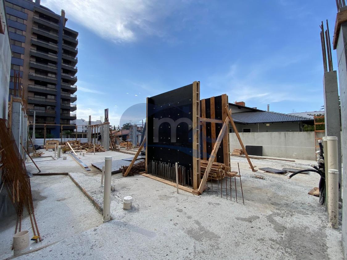 Apartamento à venda com 3 quartos, 126m² - Foto 4