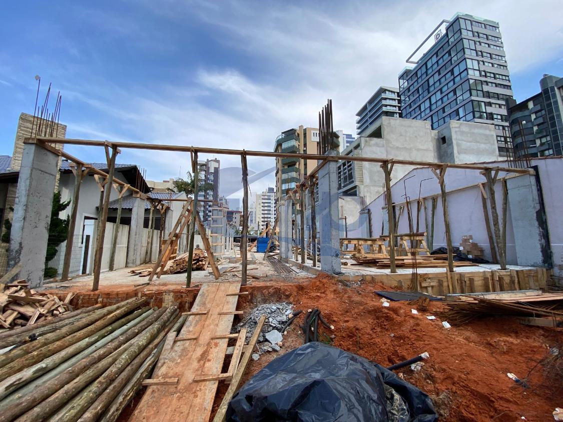 Apartamento à venda com 3 quartos, 104m² - Foto 6
