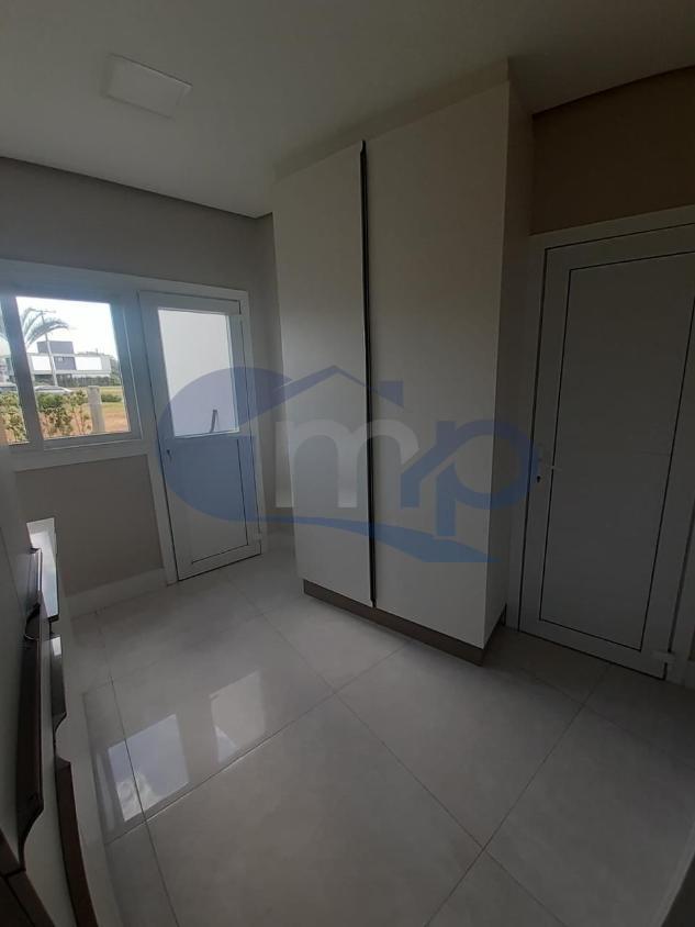 Casa à venda com 4 quartos, 359m² - Foto 4