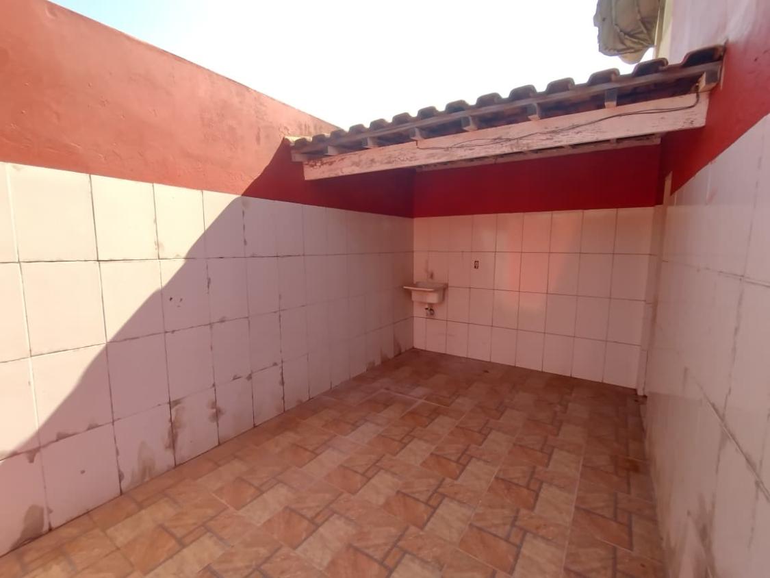 Casa à venda com 2 quartos, 121m² - Foto 9