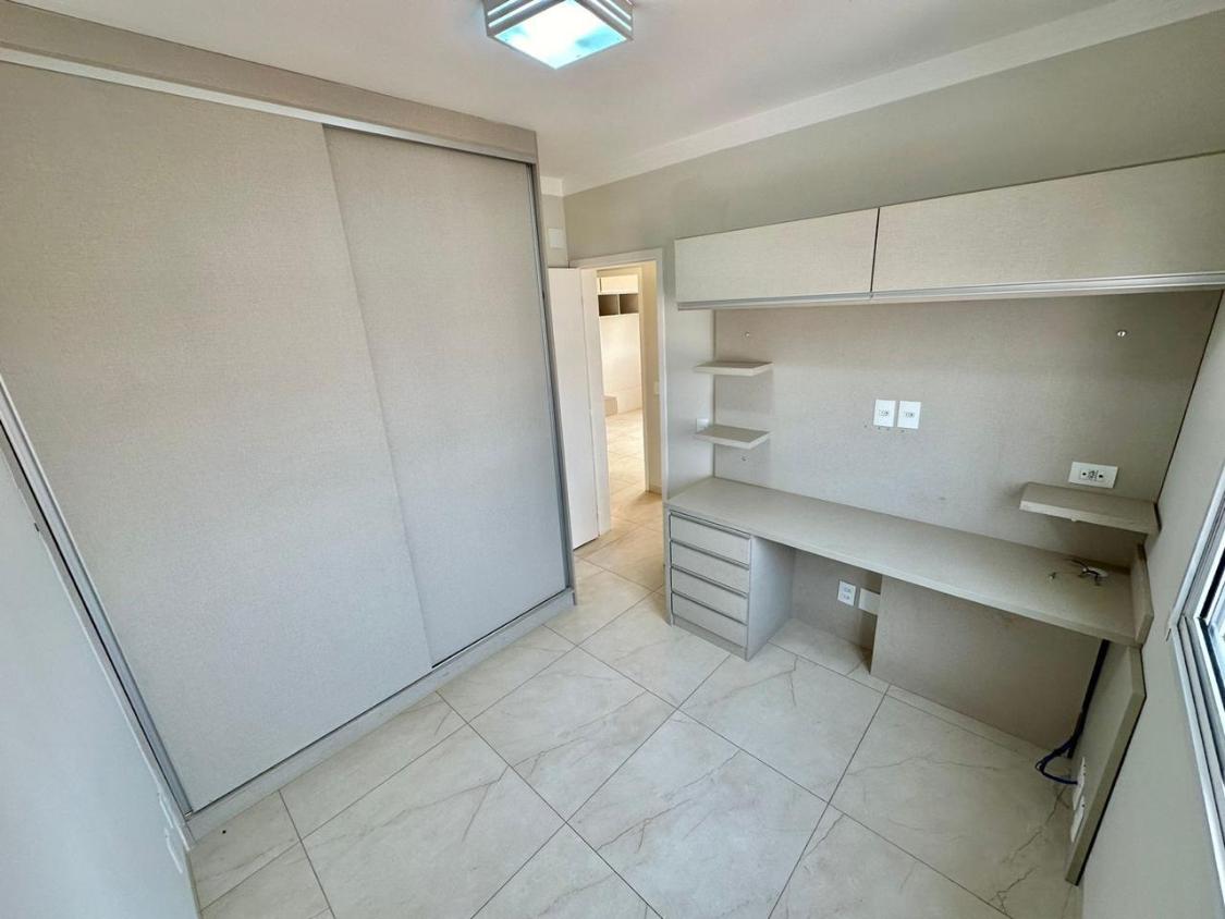 Apartamento à venda com 3 quartos, 90m² - Foto 3
