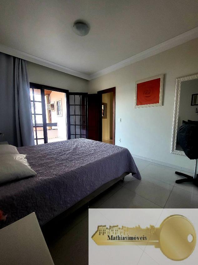 Casa à venda com 4 quartos, 249m² - Foto 9