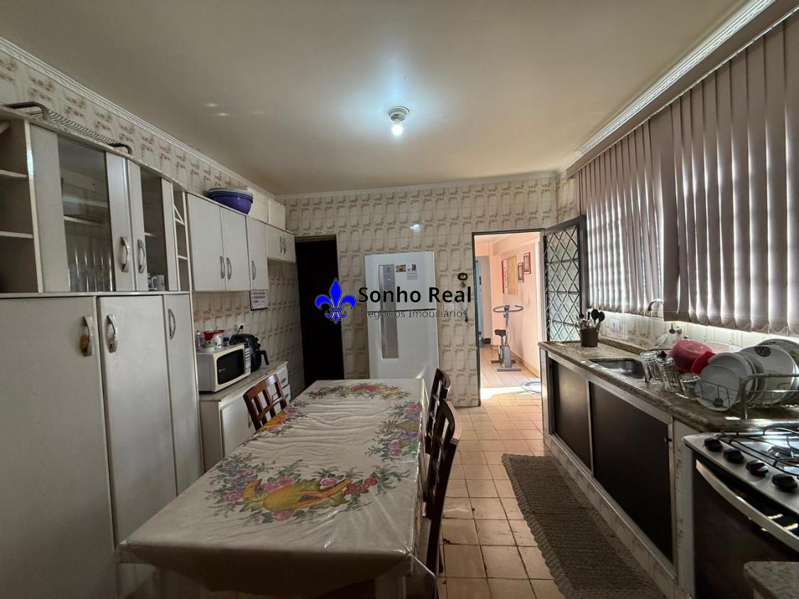 Casa à venda com 4 quartos, 150m² - Foto 33