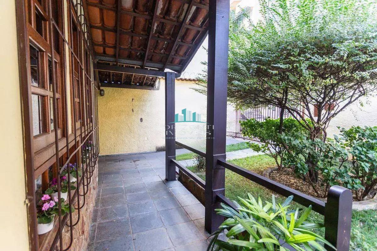 Casa, 8 quartos - Foto 1