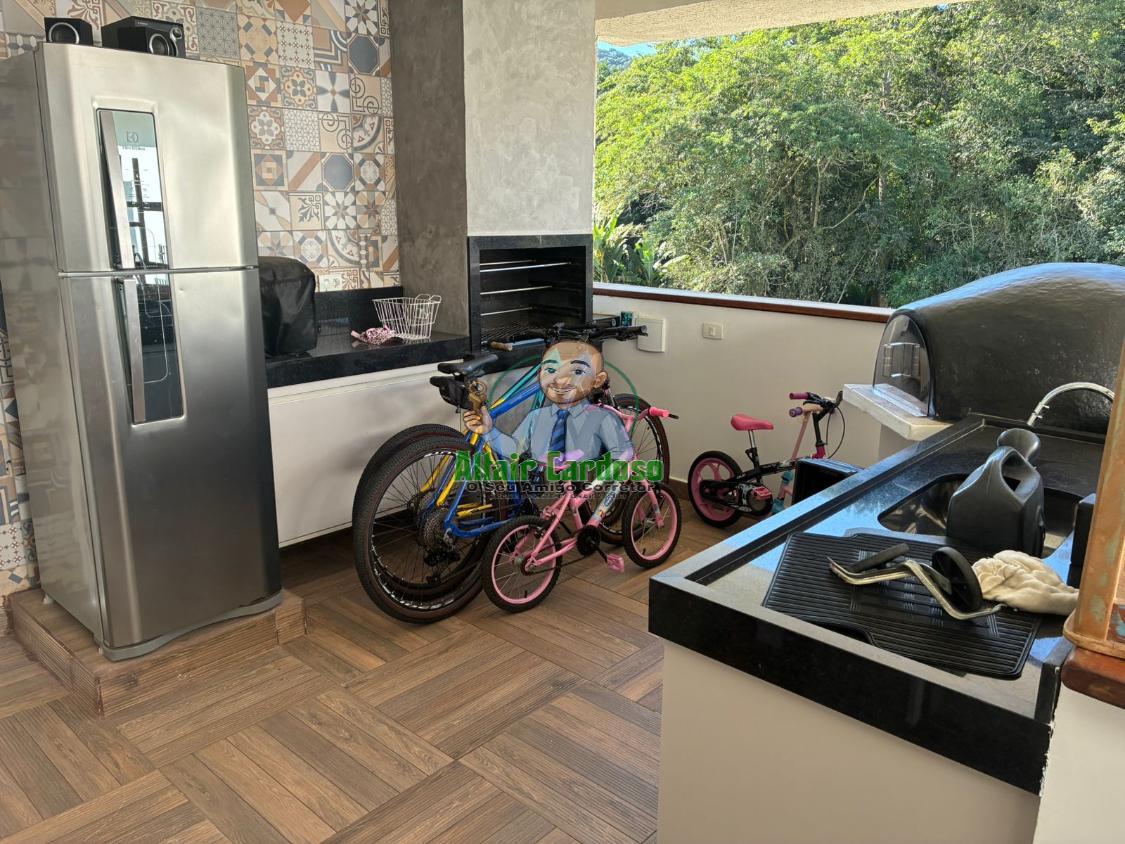 Casa de Condomínio à venda com 4 quartos, 300m² - Foto 3