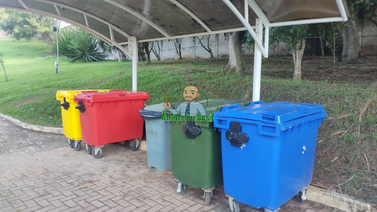 Casa de Condomínio à venda com 4 quartos, 300m² - Foto 16