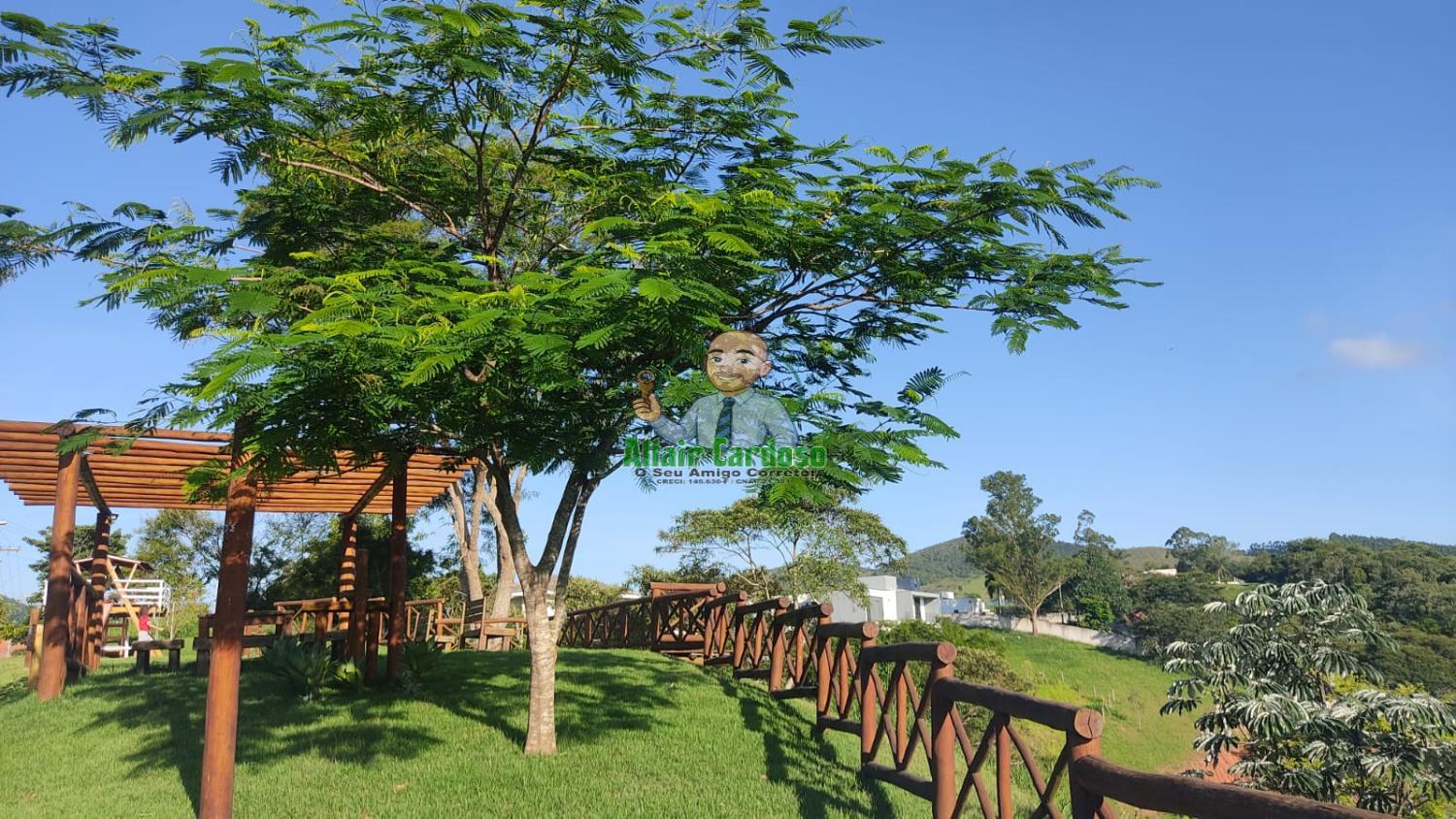 Casa de Condomínio à venda com 4 quartos, 300m² - Foto 18