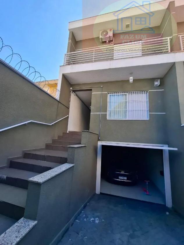 Sobrado, 3 quartos, 236 m² - Foto 1