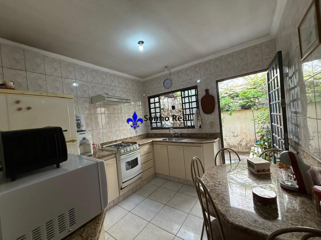 Casa, 3 quartos, 231 m² - Foto 29