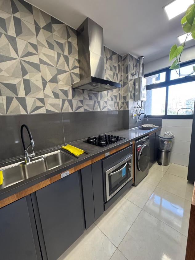 Mais fotos Esse apartamento de 2 quartos vai te conquistar: são 62m² muito bem planejados, modalidade porteira fechada. com 62m², 1 vaga.