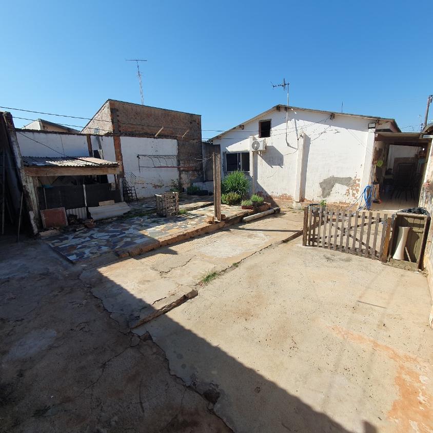 Casa à venda com 2 quartos, 156m² - Foto 13
