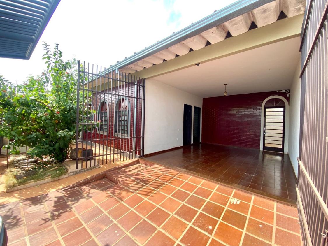 Casa, 3 quartos, 217 m² - Foto 1