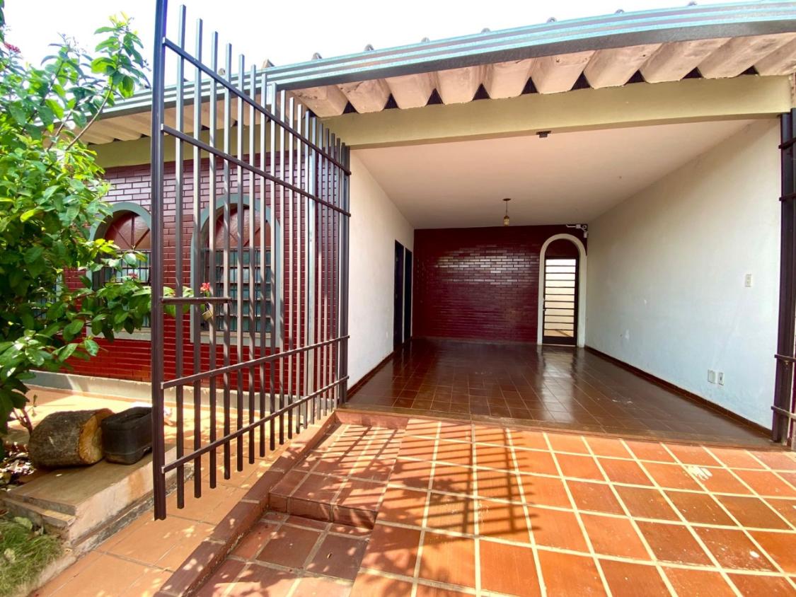 Casa, 3 quartos, 217 m² - Foto 2