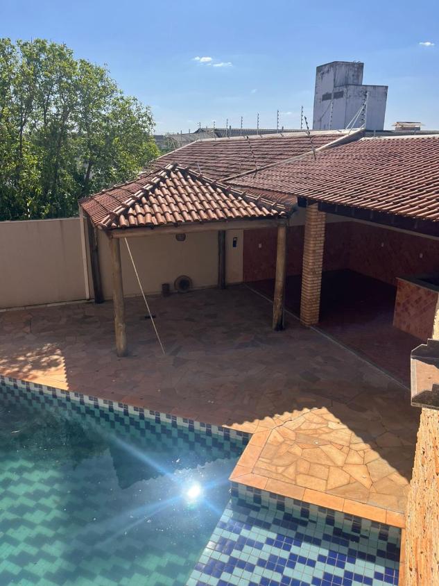 Casa, 4 quartos, 450 m² - Foto 1