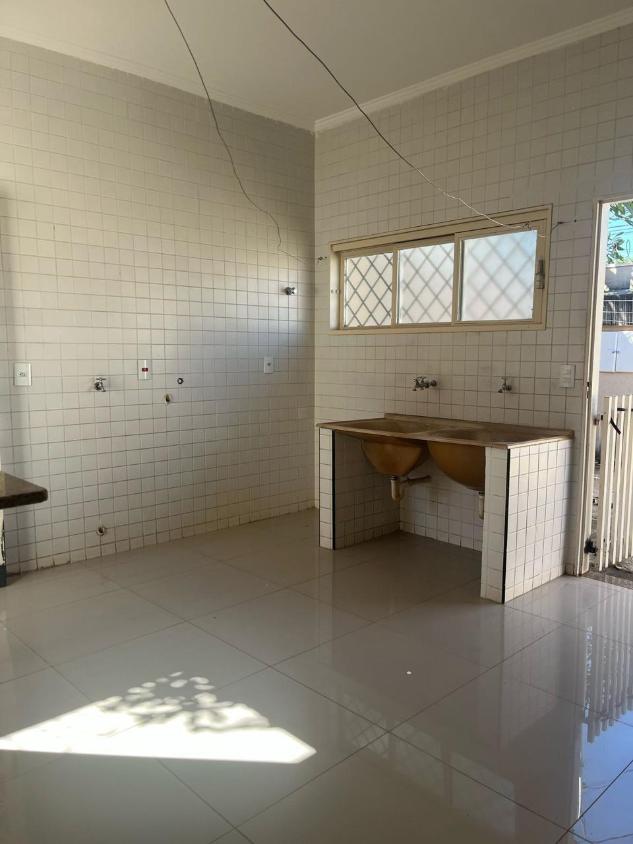 Casa, 4 quartos, 450 m² - Foto 32