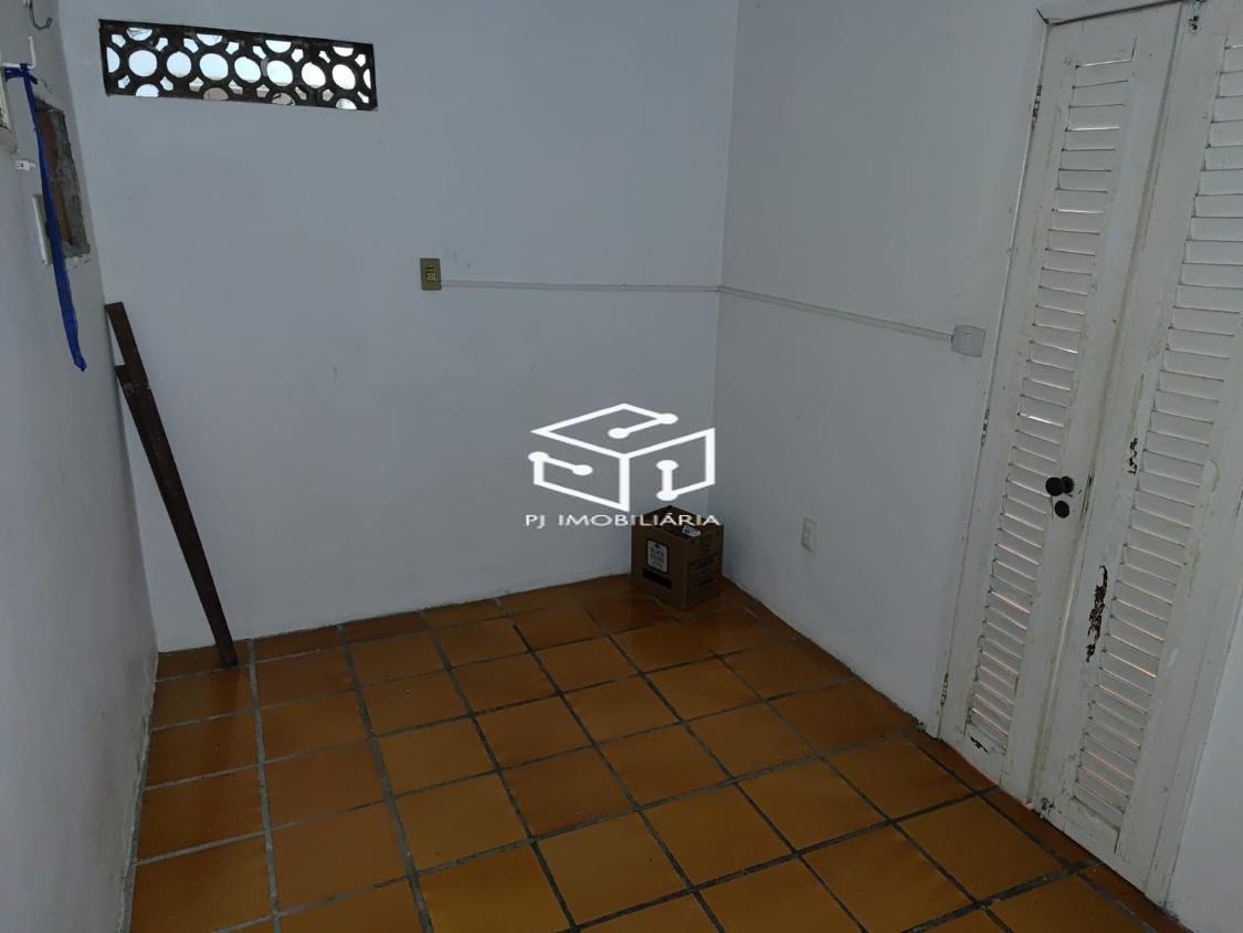 Casa, 5 quartos, 300 m² - Foto 13