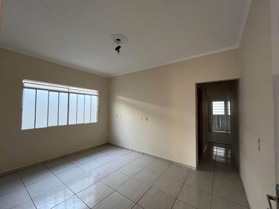 Casa, 2 quartos, 70 m² - Foto 2