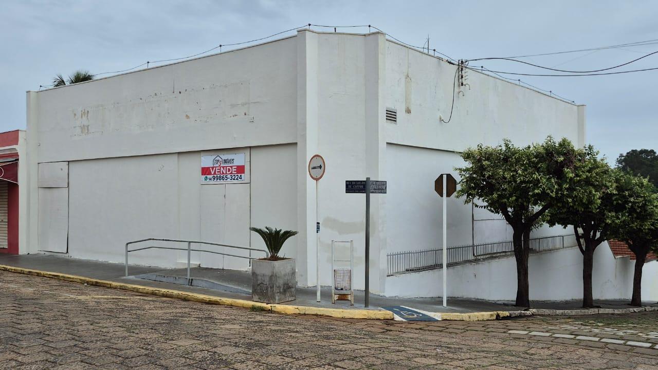 Prédio Inteiro - Foto 1