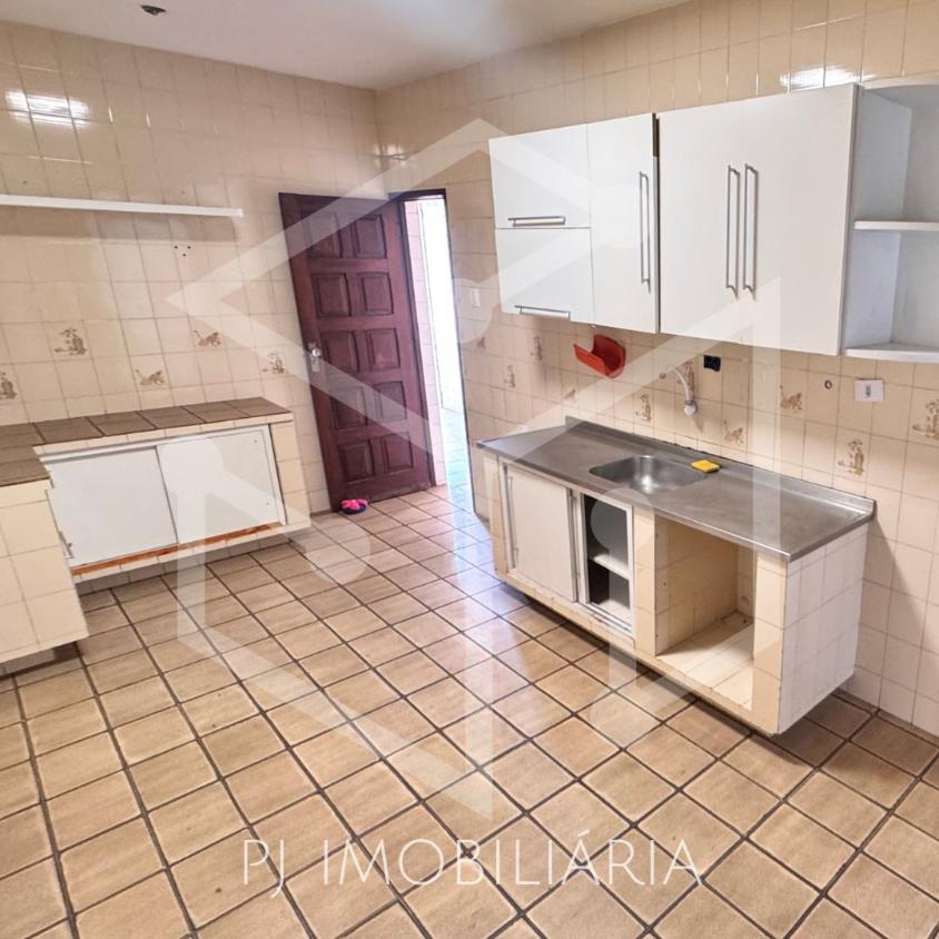 Casa, 4 quartos, 240 m² - Foto 10