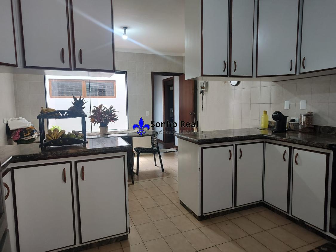 Casa, 3 quartos, 250 m² - Foto 27