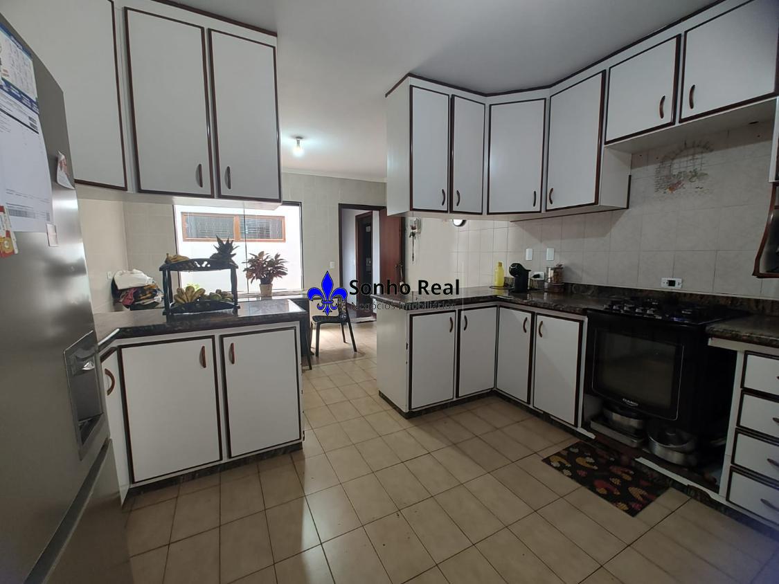 Casa, 3 quartos, 250 m² - Foto 26