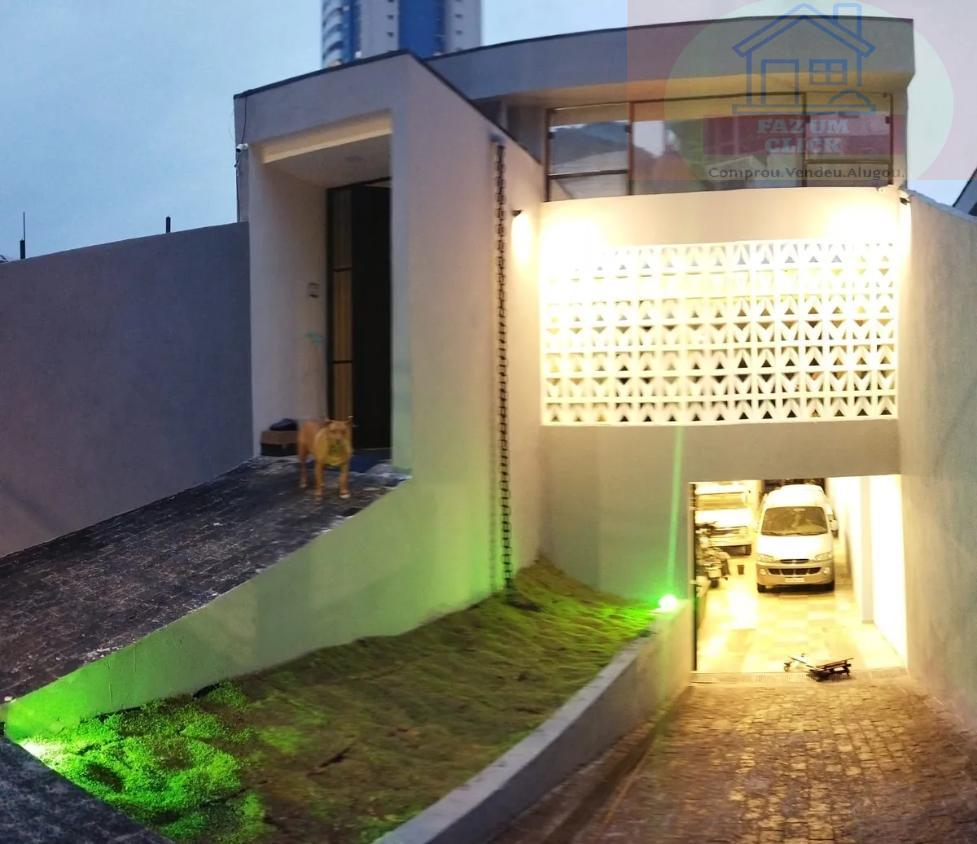 Sobrado, 6 quartos, 400 m² - Foto 1