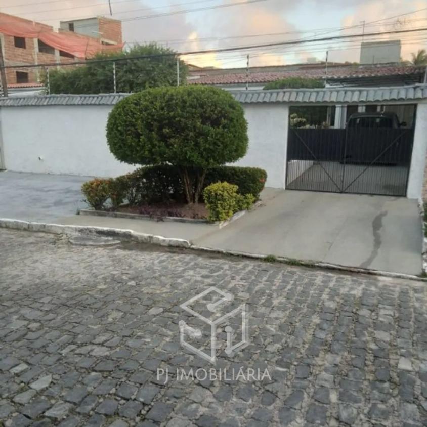 Casa, 4 quartos, 202 m² - Foto 1