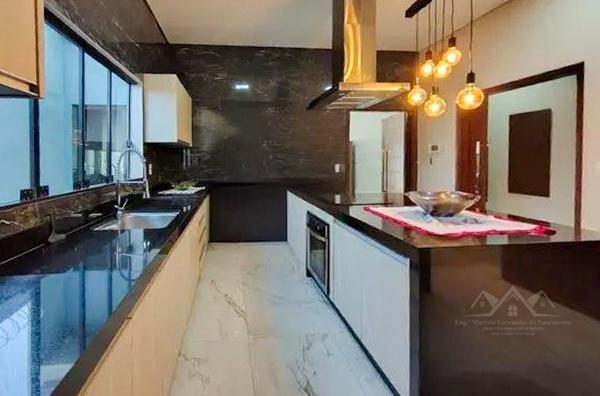 Casa, 3 quartos, 236 m² - Foto 9