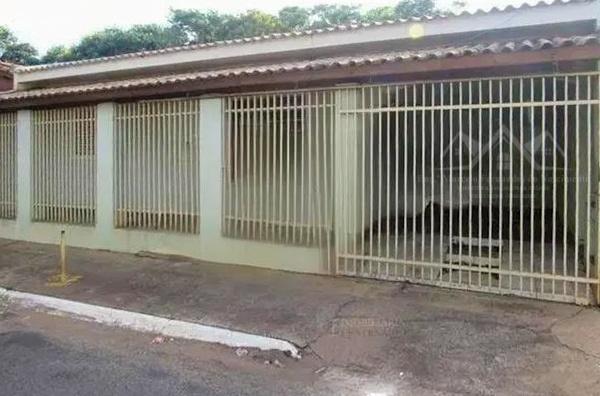 Casa, 2 quartos, 140 m² - Foto 1