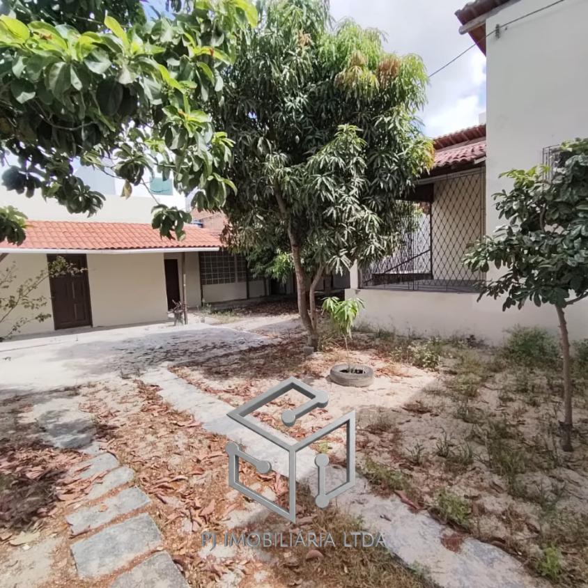 Casa, 8 quartos, 300 m² - Foto 4